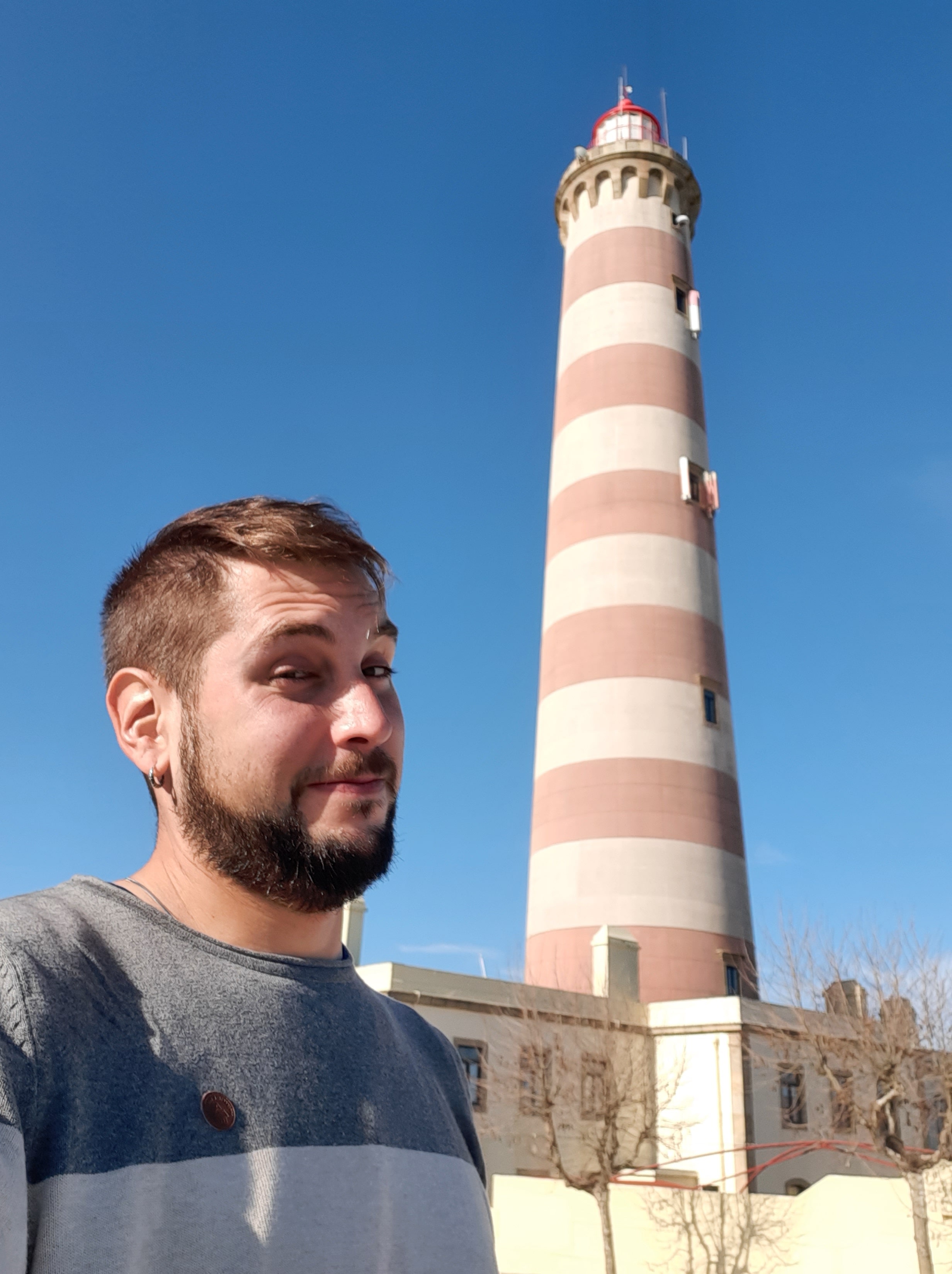 Selfie con el Faro da Barra.