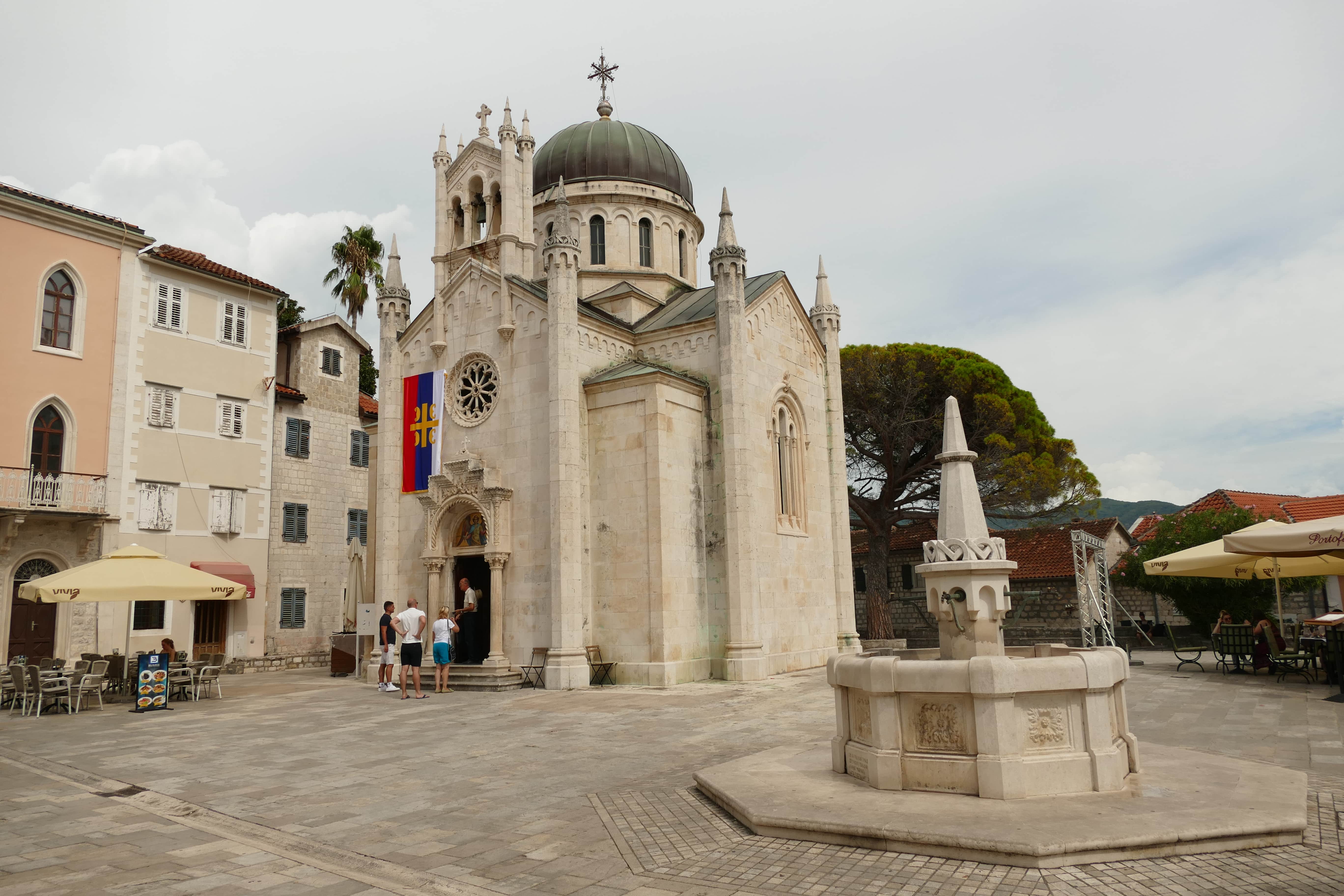 Iglesia ortodoxa Arcángel San Miguel.