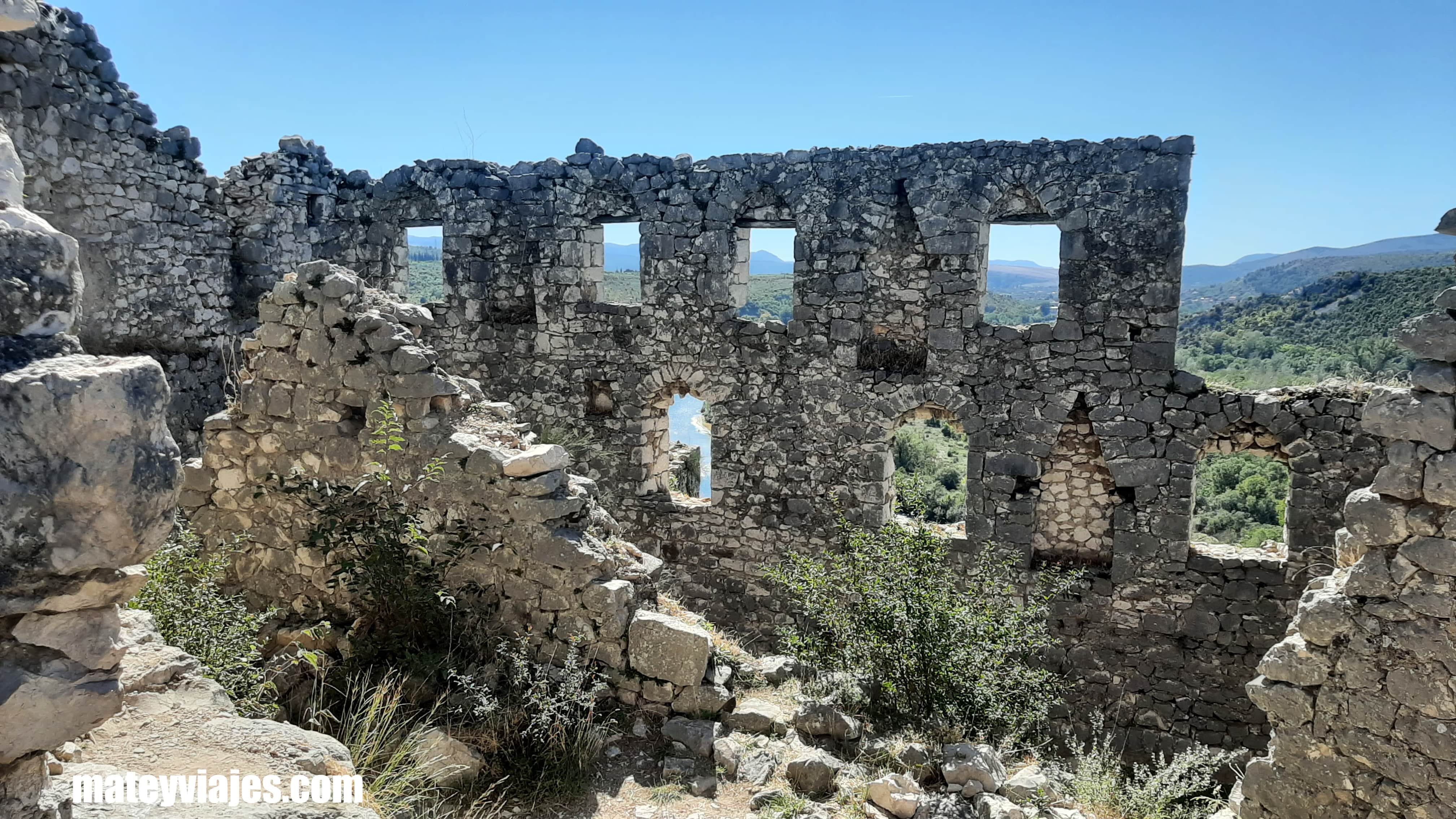 Foto desde el interior de la fortaleza.